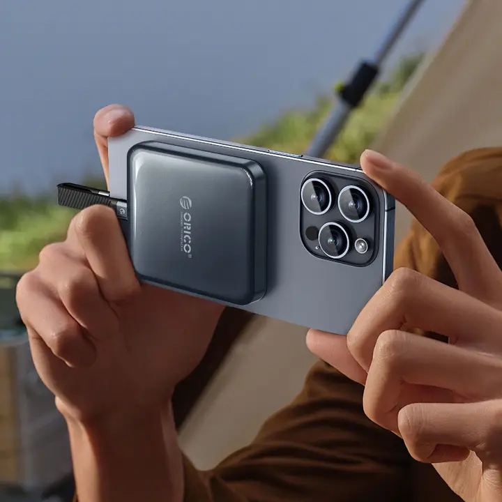 Orico ポータブルSSD iPhone対応 外付け 高速転送 マグネット式 2TB