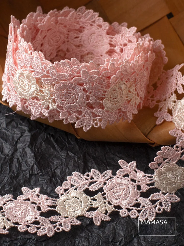 幅広のピンクポリエステル刺繍レース：DIY手芸とアパレルデコレーションに最適な素材とは
