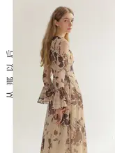 フレンチレトロな花柄ロングドレス【スクエアネック・長袖・ティータイムに最適】