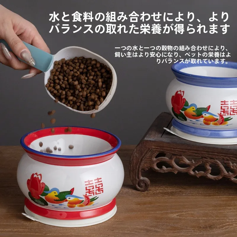 陶製高脚ペットボウル：猫・犬用の水・餌入れに最適なデザインと機能