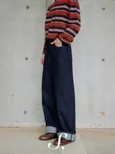 したシルエットのストレートデニムパンツ【静謐なネイビーブルー・カジュアル】
