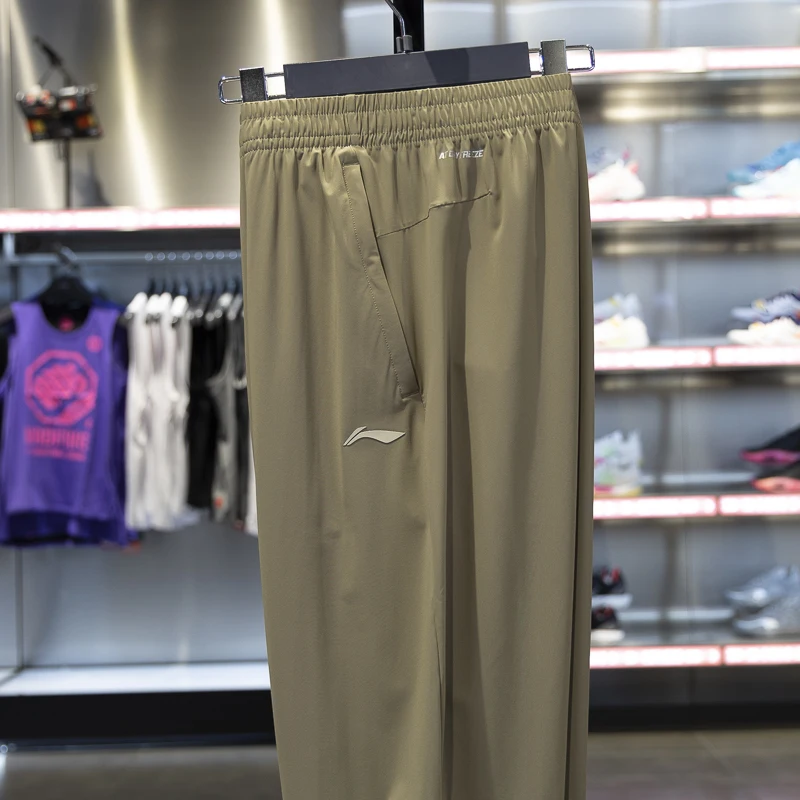 スウェットパンツ コーデで寒さに強い着こなしを徹底解説