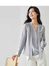 デザイン性に優れた長袖シャツ【秋用・女性・シルエットを美しく見せる】