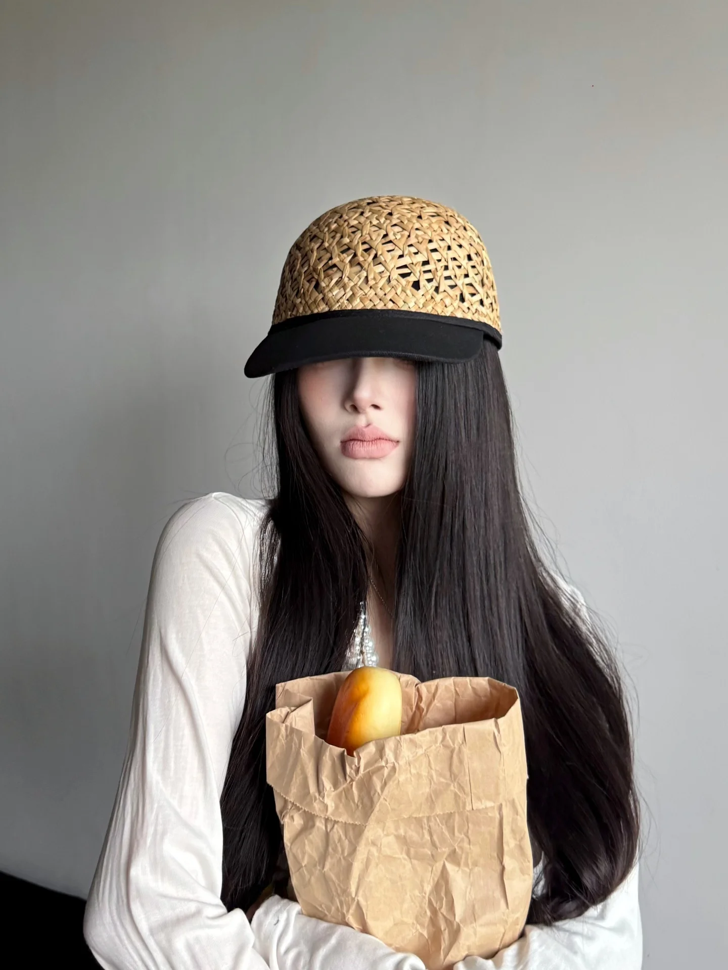 海藻編み透かしデザインの女性用キャップ：通気性とUVカット機能の実用性を検証