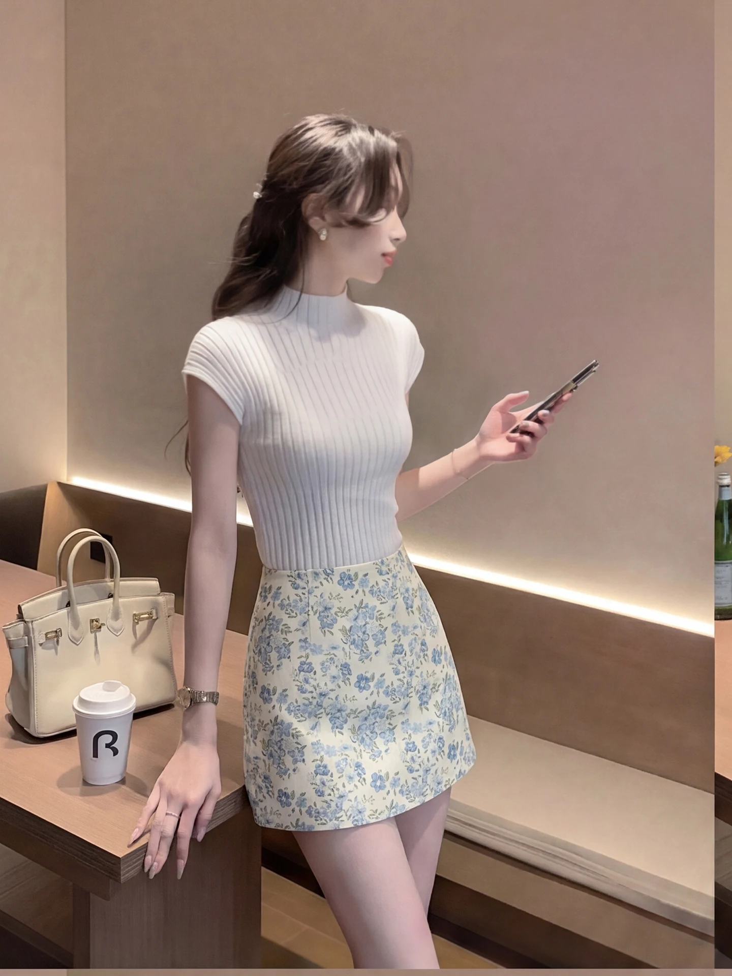 ミニスカートを選ぶときに迷うのは、本当に「デザイン」なのか？