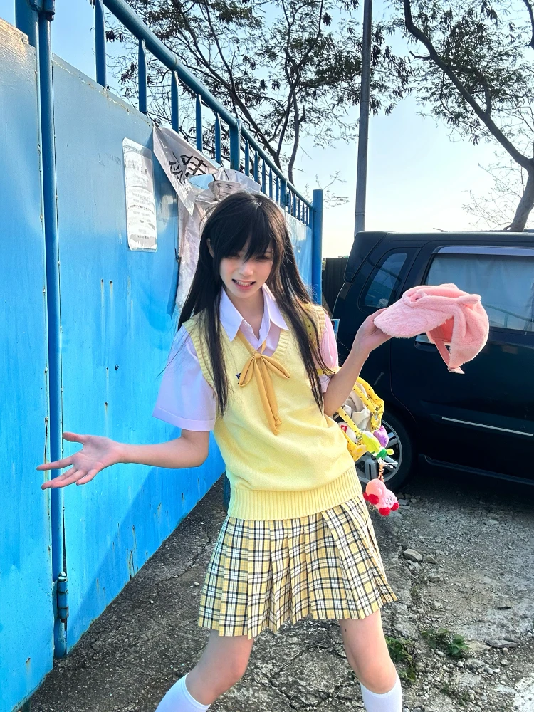 ミズハラミ JKカレッジスタイルニットベスト：甜美風のつなぎ上着としての実用性とシーン別活用