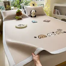 可愛い三匹の犬デザイン 冷感マット【夏用・抗菌・子供用・涼しい】（セットアップ対応）