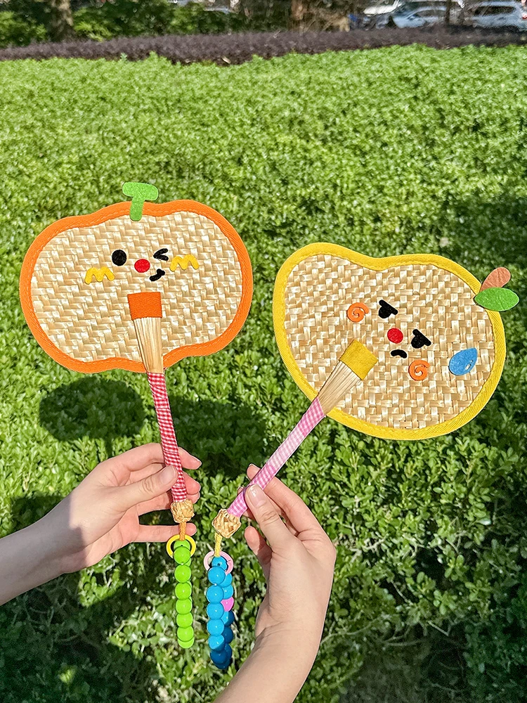夏壁面 かわいい に合うデザインは？手作り動物デザイン扇子が解決する理由