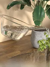 計量カップ付きロングノズル水やり器【透明・大容量・家庭用・多肉植物用】