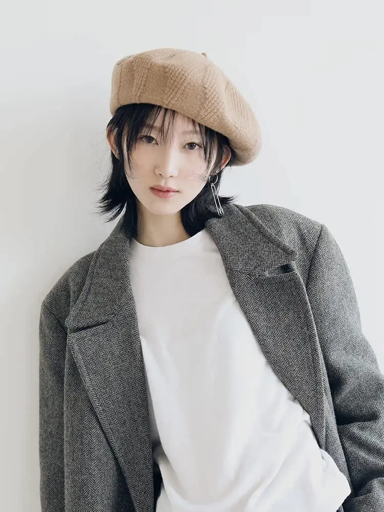 ベージュ キャップを選ぶときに迷うのは、本当に色の選び方なのか？