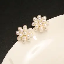 天然淡水小米粒パールの花モチーフピアス【軽やかでエレガント】