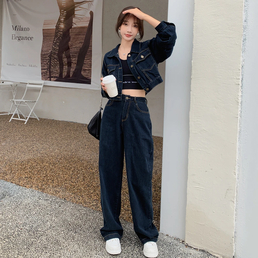 40代の女性が「ジーンズコーデ」で悩むとき、どう選ぶ？
