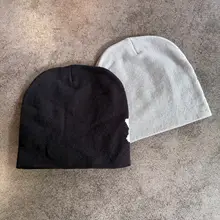おしゃれなニットキャップ【秋冬用・刺繍デザイン・フリーサイズ】（セットアップ対応）