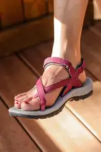 女性用 サンダル【防滑・カジュアル・ビーチ用・水に強い】