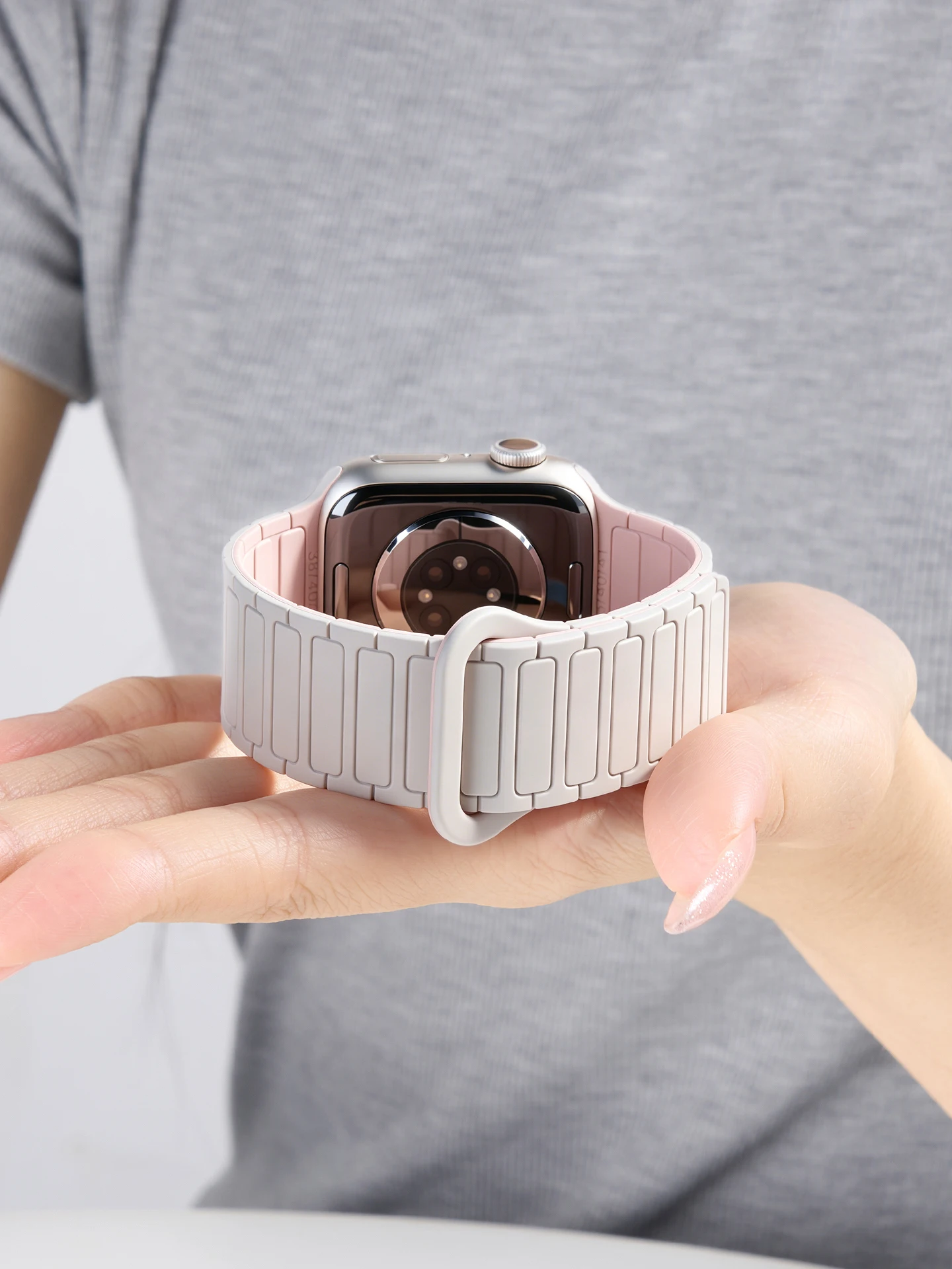 Line通知とApple Watchを連携するには？腕時計バンド100均の選び方と実際の使い方