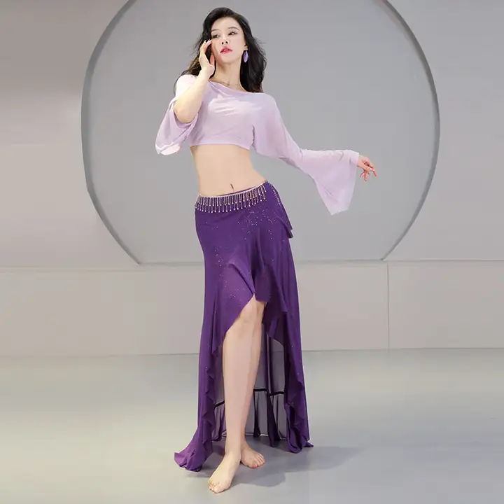 肚皮舞用演出服【セクシーなオフショルダー・スパンコール付き・フリルスカート】
