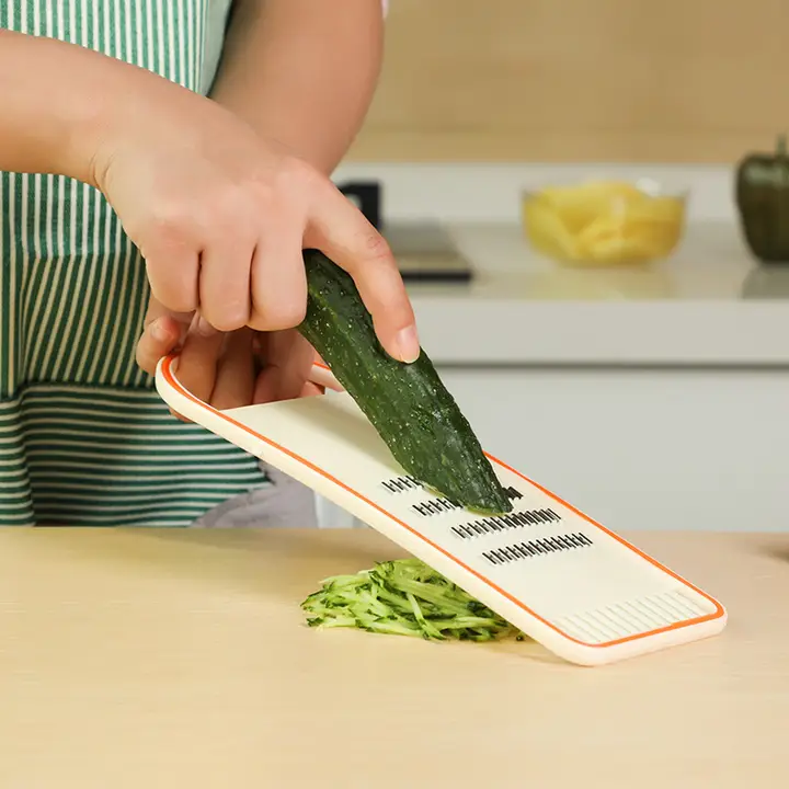 野菜用スライサー【細切り・太切り両用・キュウリ用・キッチン便利グッズ】