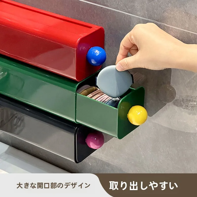 2畳の狭いウォークインクローゼットで収納をアップするには？壁掛け式収納ボックスが救うリアルな使い方