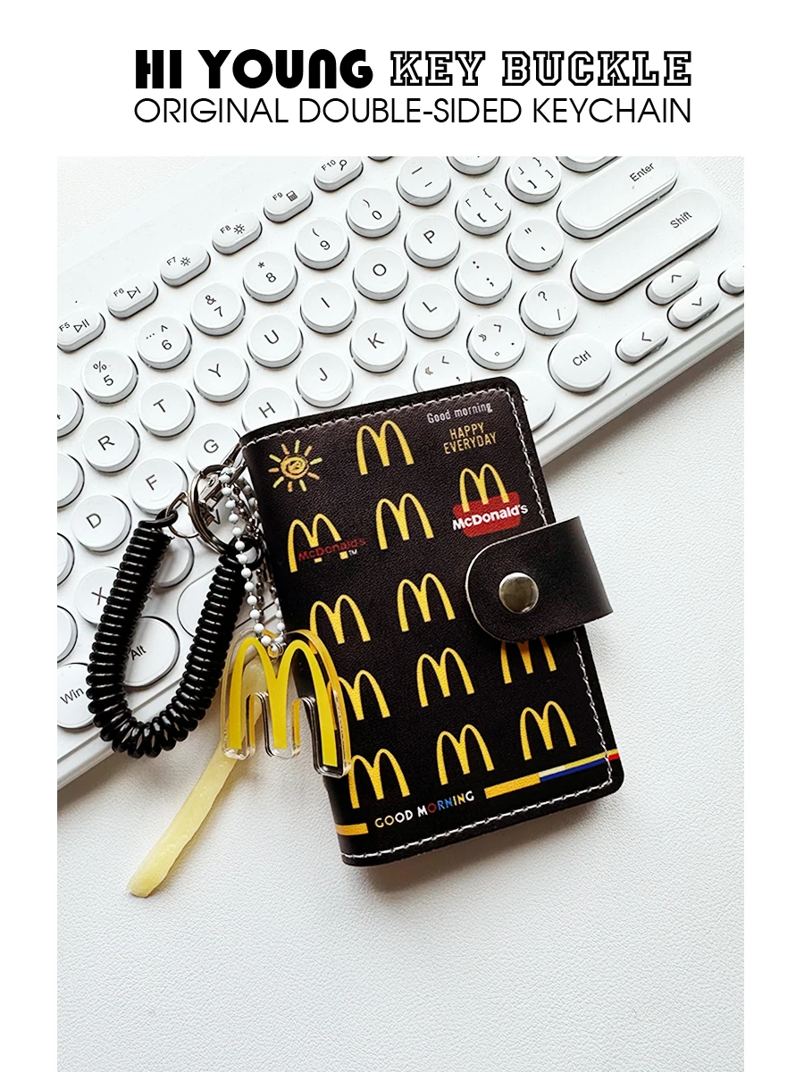 idカードホルダーを2枚収納できるようにするには？ブラックゴールドのカードケースが解決するリアルな悩み