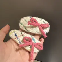 少女向け毛素材のピンク色リボンヘアクリップ【かわいい・甘いデザイン・前髪用】