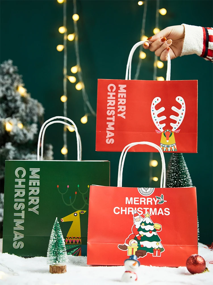 クリスマス用手提げバッグ：贈り物やお菓子の包装に最適な小型サブバッグの使い方