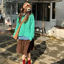 ヴィンテージ風ボタン付きニットカーディガン【春秋用・柔らかい・したデザイン】