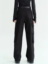 大きなポケットのワークパンツ 女性用 ストレートパンツ ゆったりカジュアルパンツ 無地 ベーシックスタイル