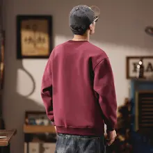 重厚なスウェットシャツ【メンズ・カジュアル・ゆったりシルエット・春秋用】