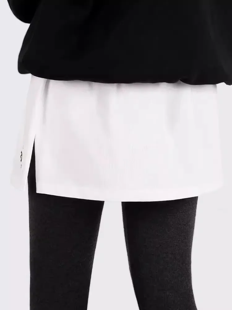 シャツの上に着る服ってどう選ぶ？シンプルなTシャツが実は最強の解決策