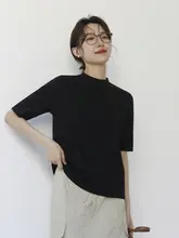 シンプルな立ち襟の女性用Tシャツ【五分袖・フィット・コットン生地・通勤用】
