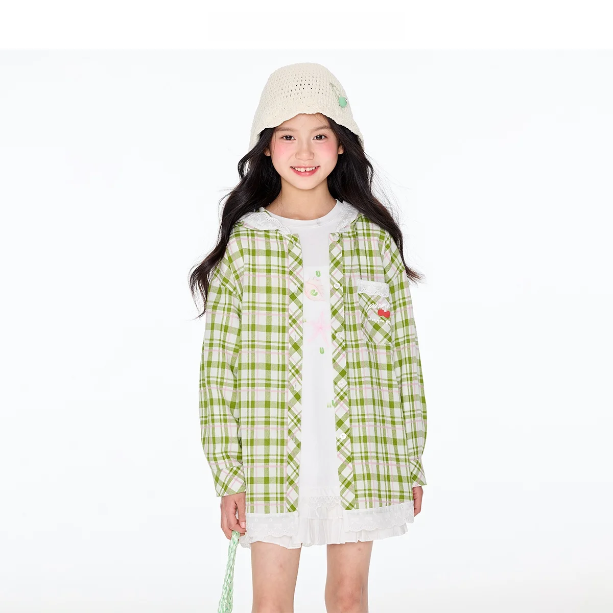 子供用グリーンチェックシャツ：デザイン性と機能性を兼ね備えた日常着の選択肢