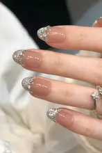 煌めく氷透き通ったフレンチスタイルの手作りネイルチップ【短い楕円形】（セットアップ対応）