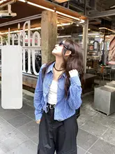 ブルーチェックシャツとミニスカートのコーディネート【小柄向け・韓国スタイル】（セットアップ対応）