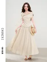 夏にぴったりな女性用ノースリーブブラウスとスカートの上下セット（セットアップ対応）