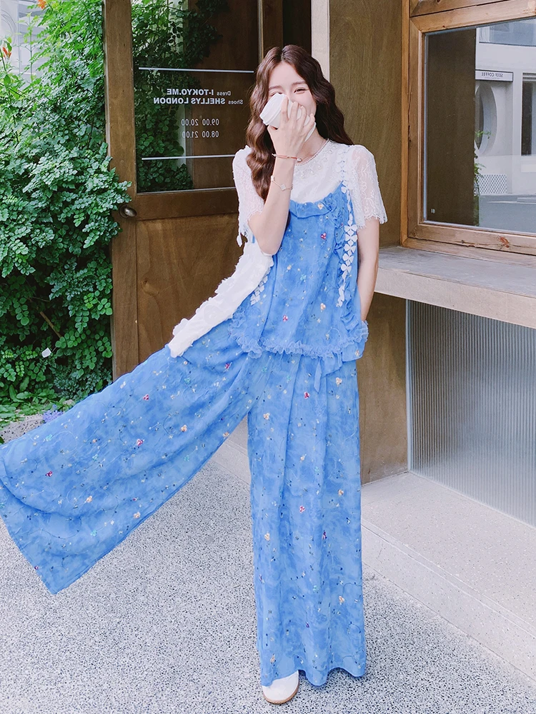 ブルー コーデ はなぜ今、私たちの夏の日常に必要なのか？