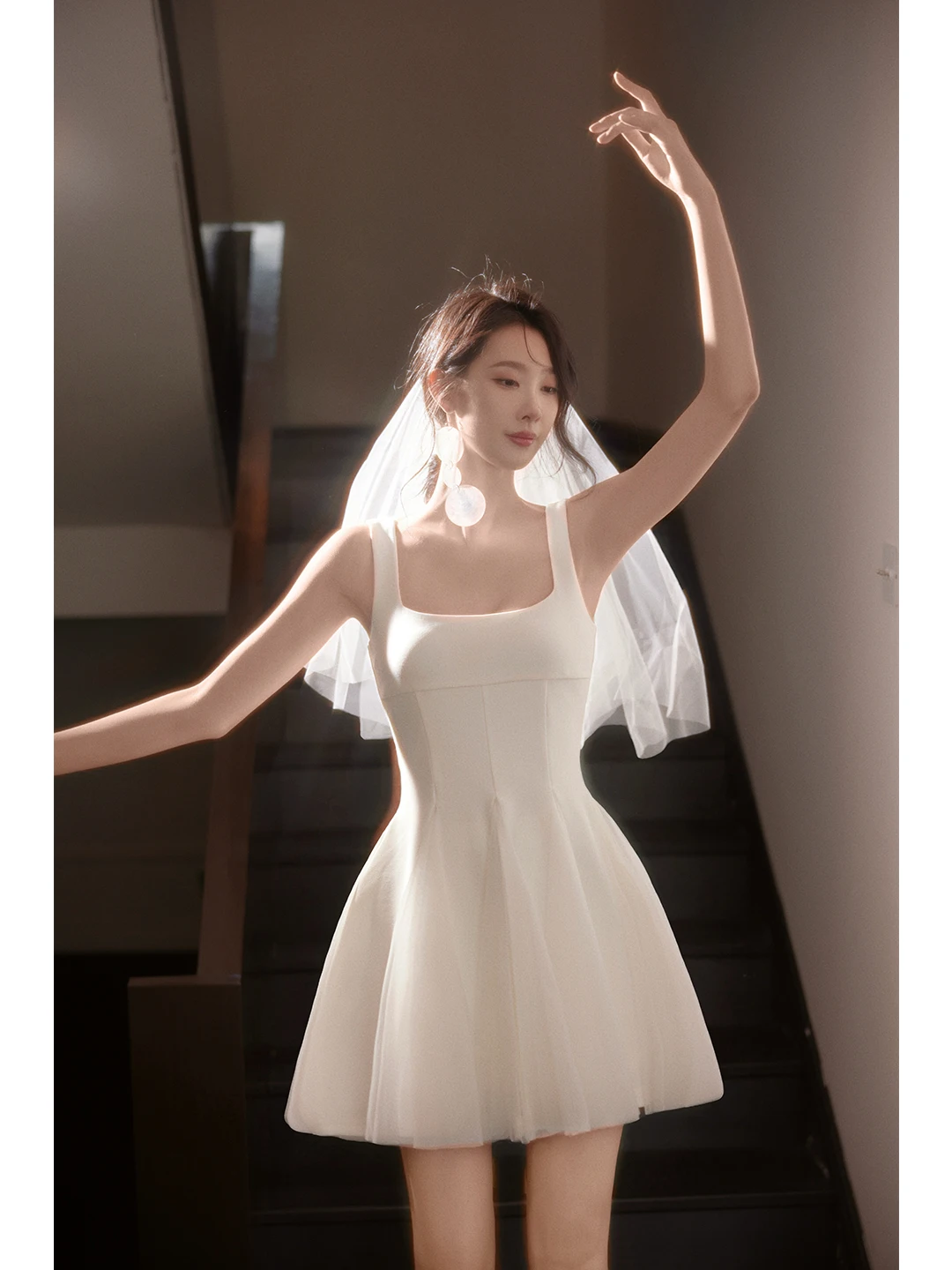 結婚パーティーに着るカジュアルブラウスは、本当に「カジュアル」でいいの？