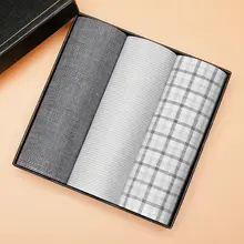 極上の柔らかさ！綿製ハンカチ【吸水性・クラシックデザイン・薄手】
