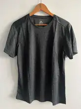 快適な着心地！吸汗速乾のアウトドア用メンズTシャツ