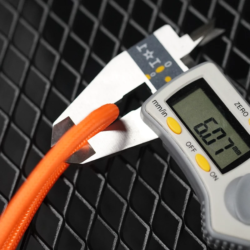 LEDテープや光るテープで悩  んでいるなら、風紐テントに使えるロープは本当におすすめ？