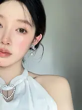 高級感あるジルコニア蝶のパールピアス【エレガントデザイン・ロングスタイル】