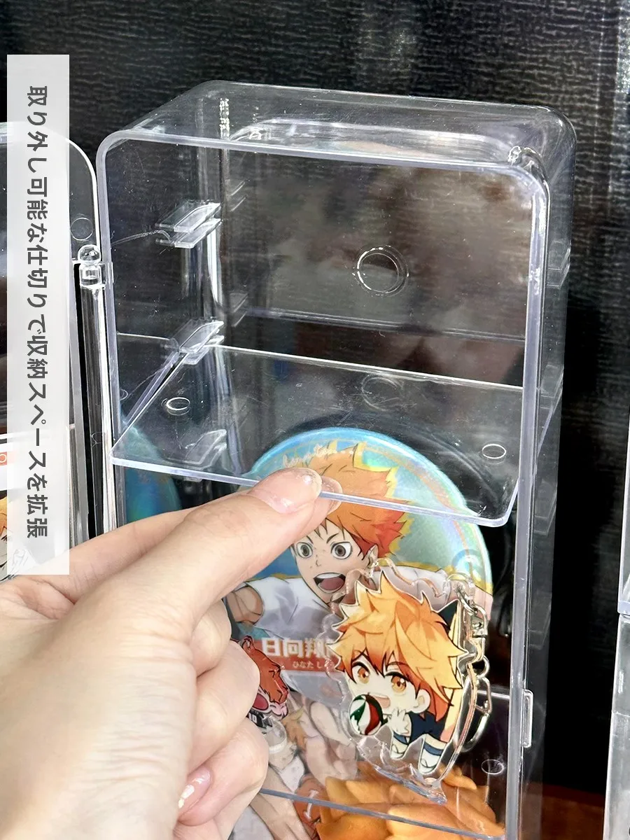 アクリル製透明バッジディスプレイスタンド：防塵カバー付きのフィギュア展示用の最適な収納解決策