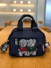 オールマイティなファッションバッグ【軽量・ショルダーとハンドル付き・レジャー向け】
