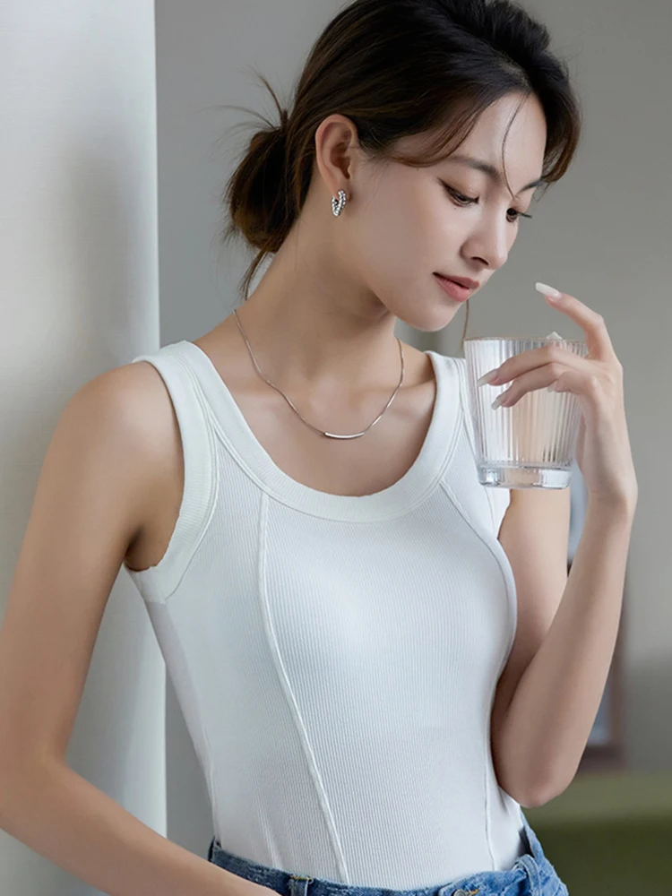 胸パッド付き広肩ストラップニットキャミソール：ナイトブラおすすめの育乳機能とサイズ選定ガイド