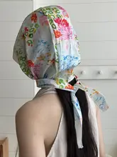 個性的なグラフィティプリントのハット【春夏用・甘めデザイン・顔周りを引き立てる・フード付き】
