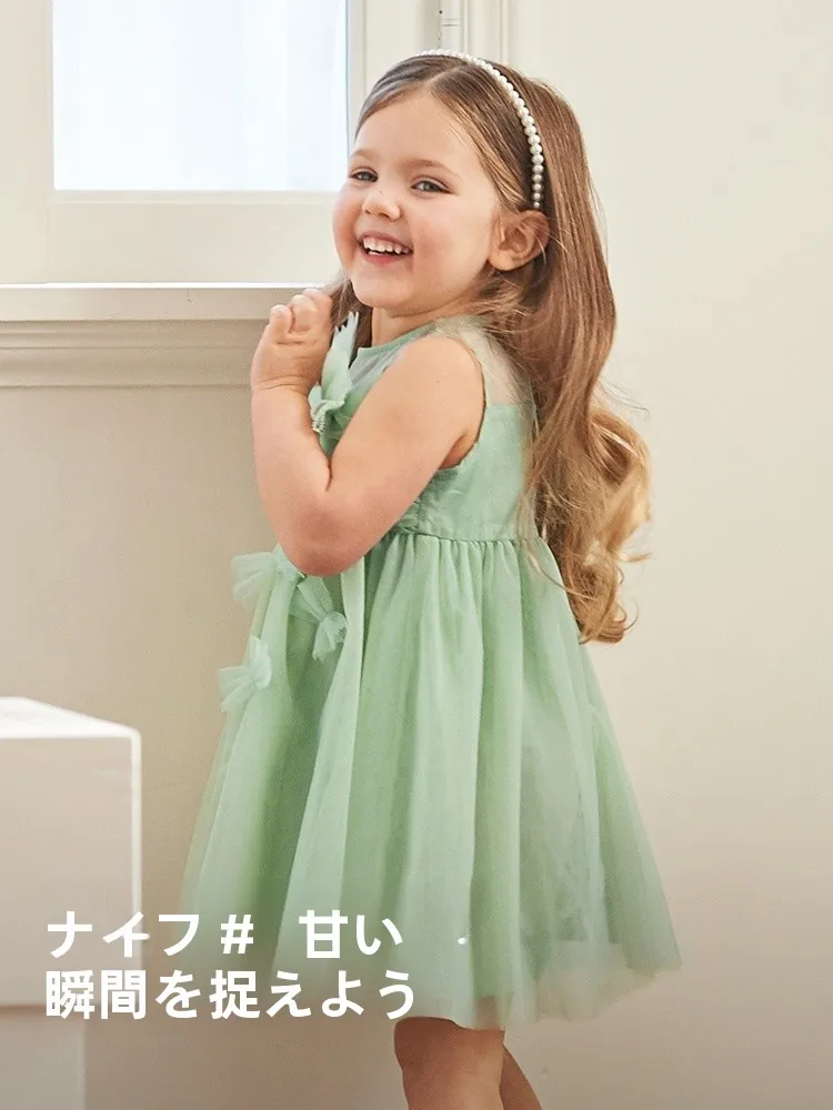 4歳の女の子にあげるプレゼントは？夏のフォーマルドレスが人気の理由とは？