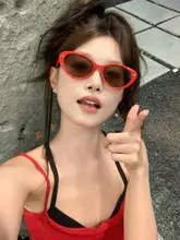 レトロ紅色オーバル型キャットアイサングラス【顔をシャープに見せる・女性用・高級感】