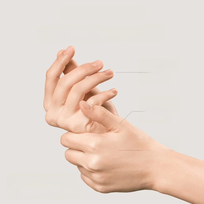 手のストレッチで手の疲れを和らげる：UNISKIN極上の柔らかさハンドクリームの実用性解析