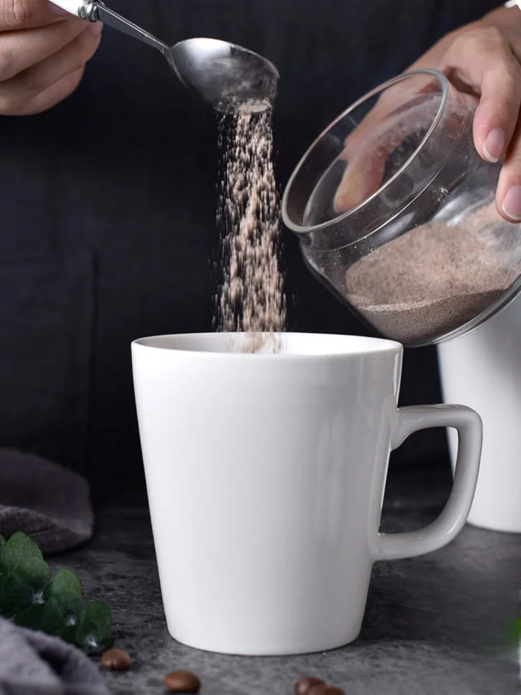 厚手純白陶器マグ：コップ飲み練習に最適なシンプルデザインの飲料用マグカップ