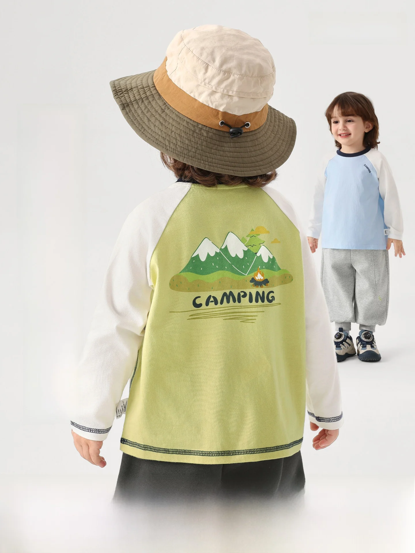 子供向けキャンプの着用に最適な長袖Tシャツ：RightEuroの純棉製品