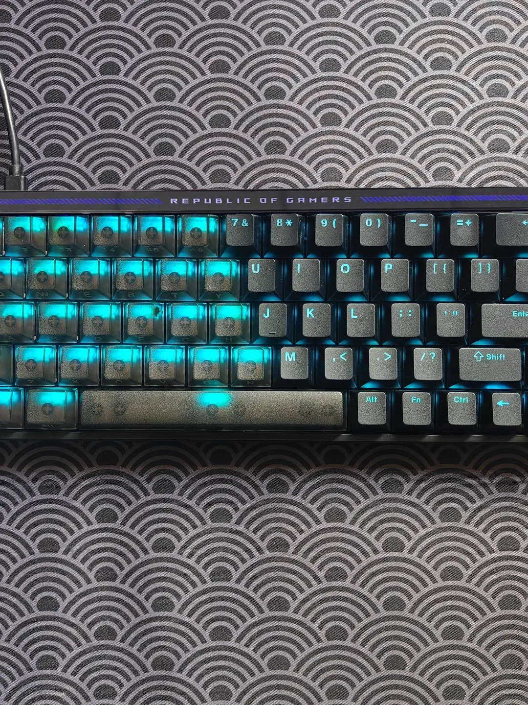 分離 キーボードを選ぶときに迷うのは、本当に「キーボードの入力感」なのか？